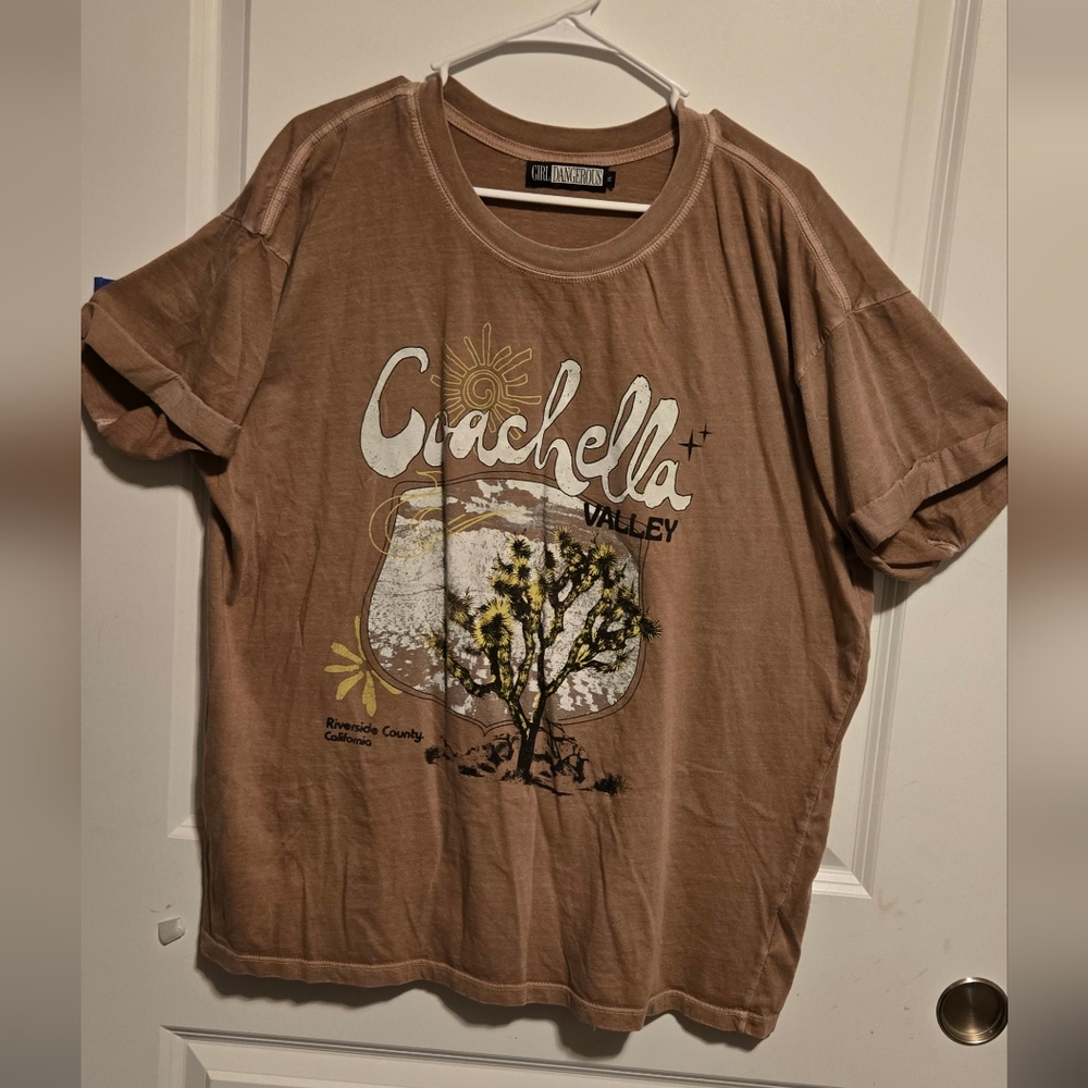 Girl Dangerous Graphic Coachella Short Sleeve T-shirt